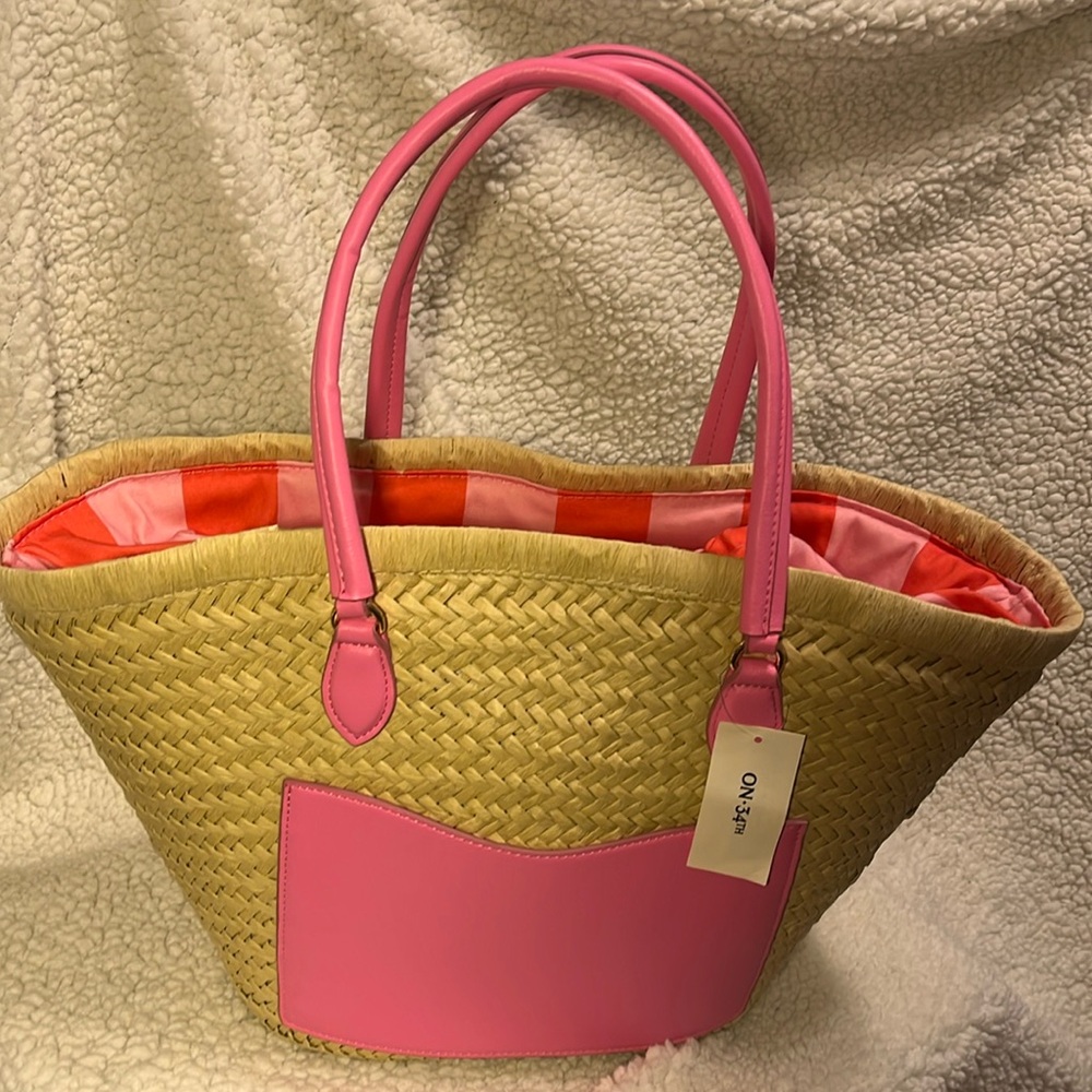 On 34th Isabellaa Straw Medium Drawstring Tote - Picture 5 of 5